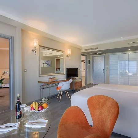 Atrium Platinum Luxury And Hotelli Rhodes City